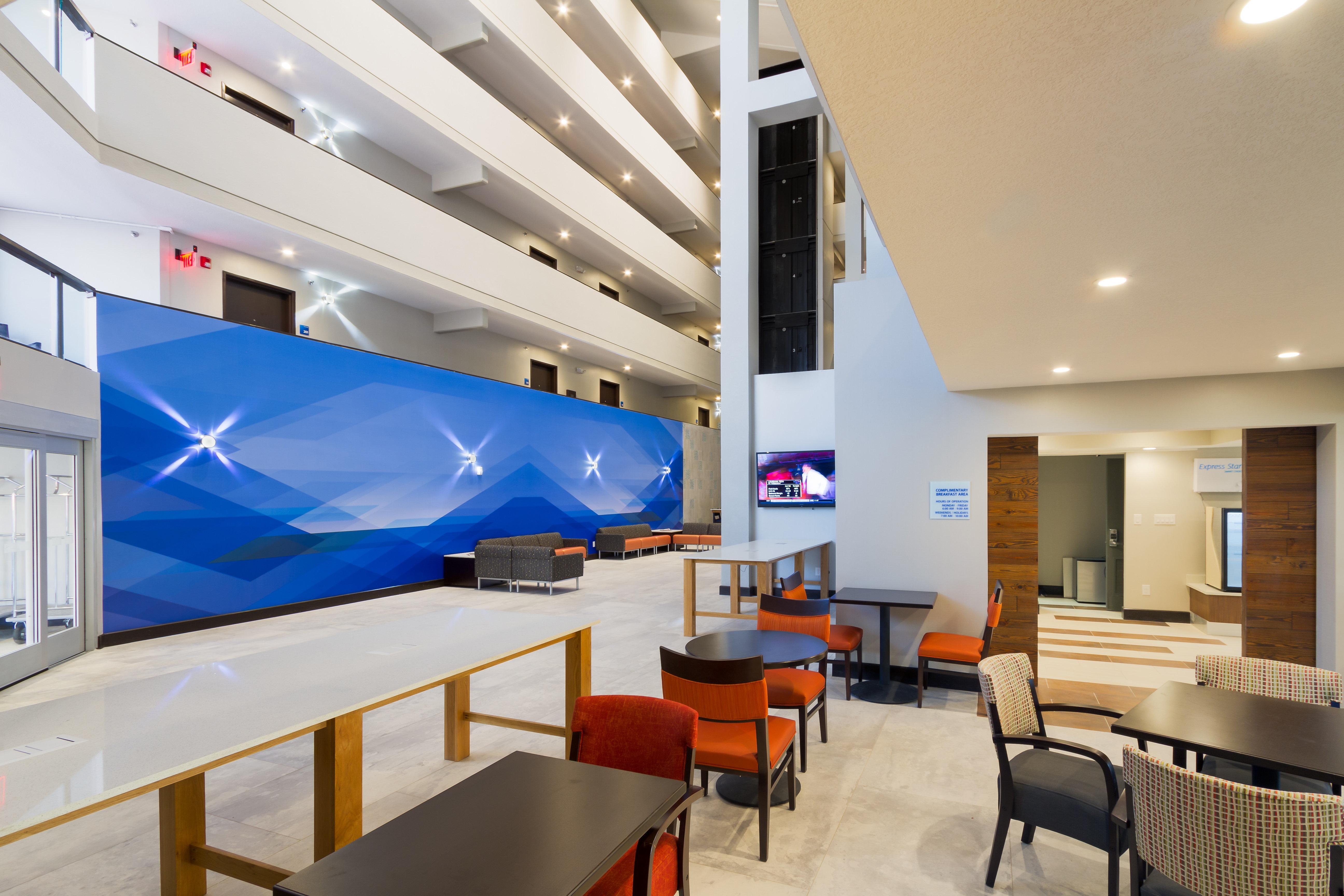 Holiday Inn Express & Suites San Antonio Medical - Six Flags By Ihg Exteriör bild