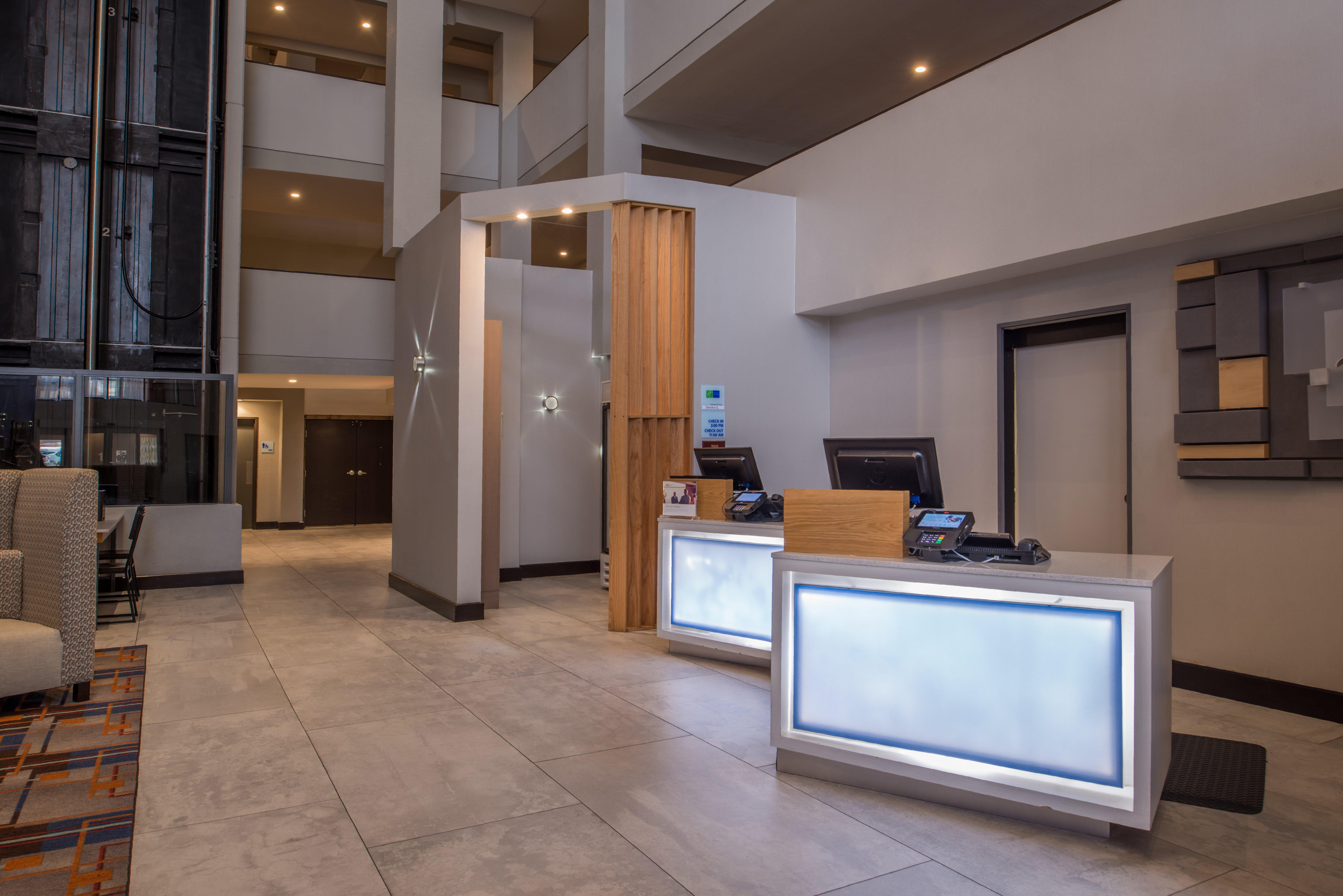 Holiday Inn Express & Suites San Antonio Medical - Six Flags By Ihg Exteriör bild