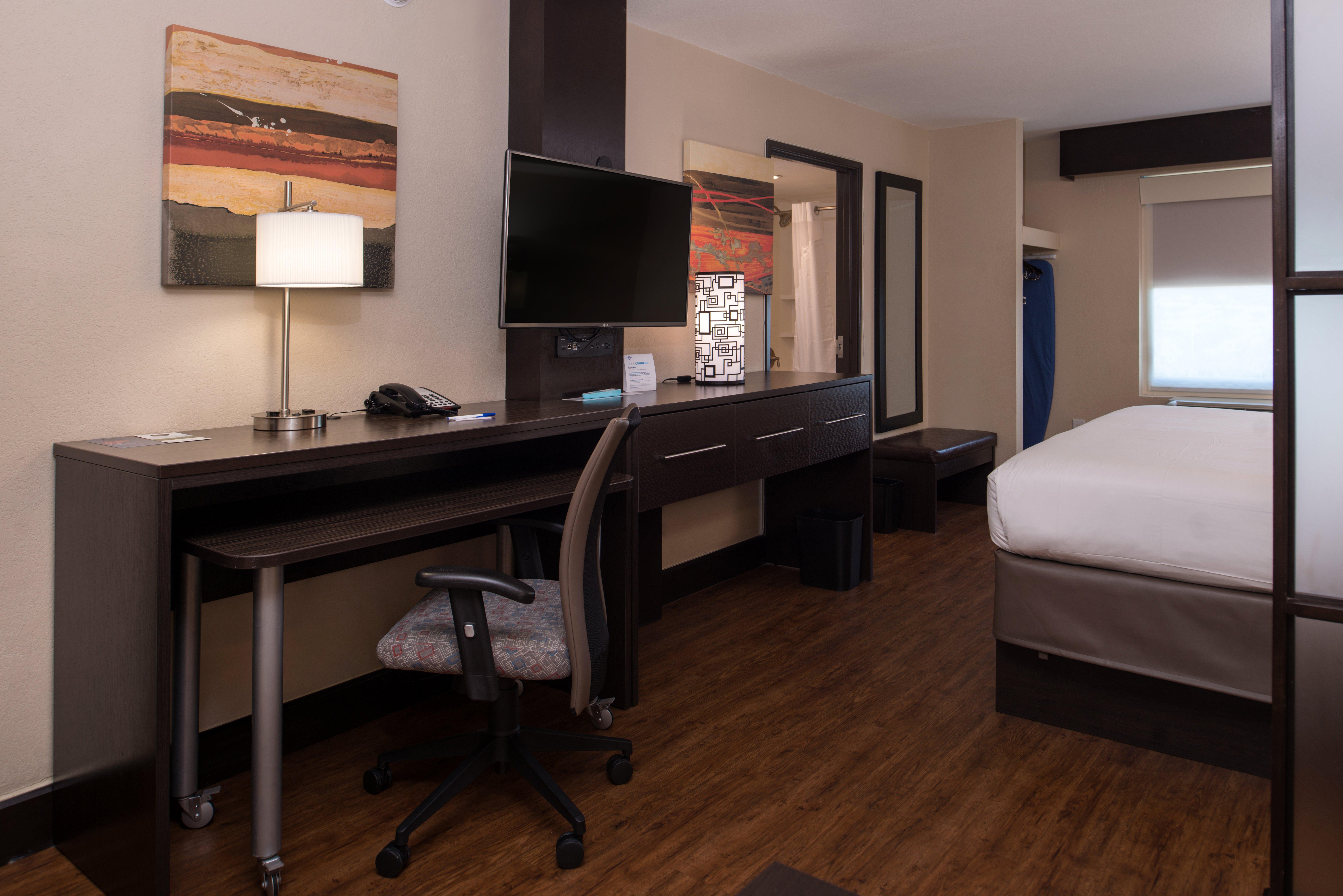 Holiday Inn Express & Suites San Antonio Medical - Six Flags By Ihg Exteriör bild