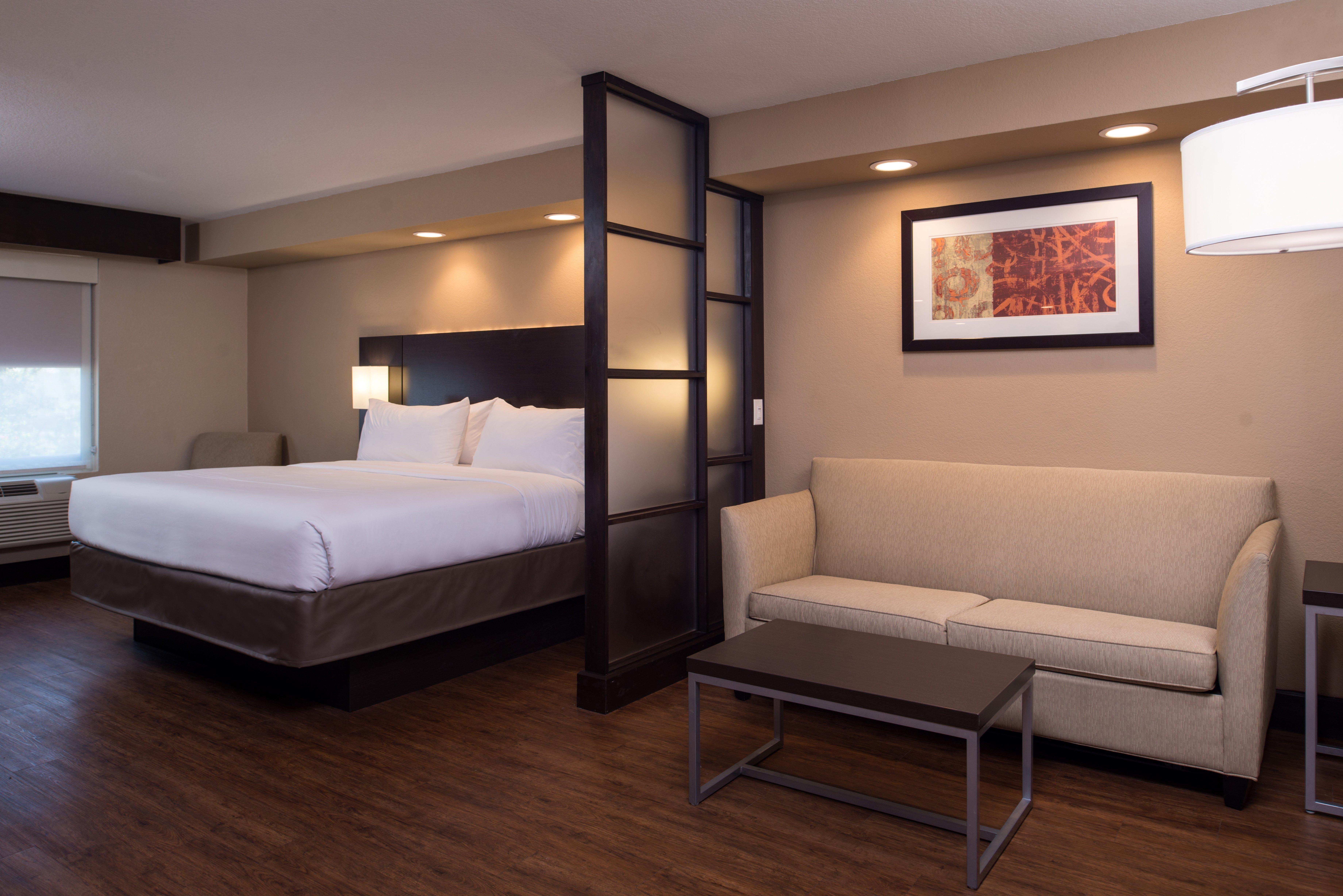 Holiday Inn Express & Suites San Antonio Medical - Six Flags By Ihg Exteriör bild