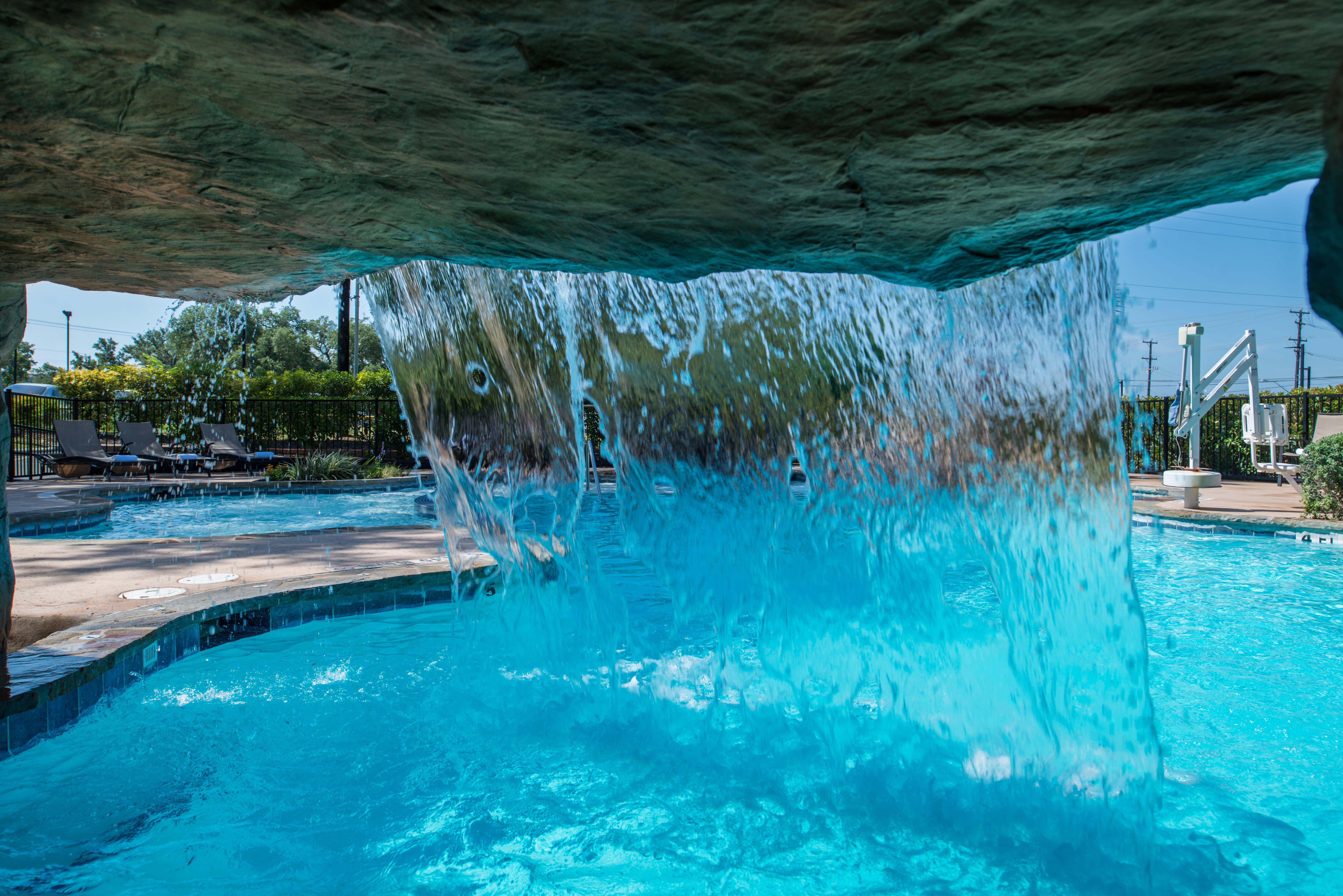 Holiday Inn Express & Suites San Antonio Medical - Six Flags By Ihg Exteriör bild